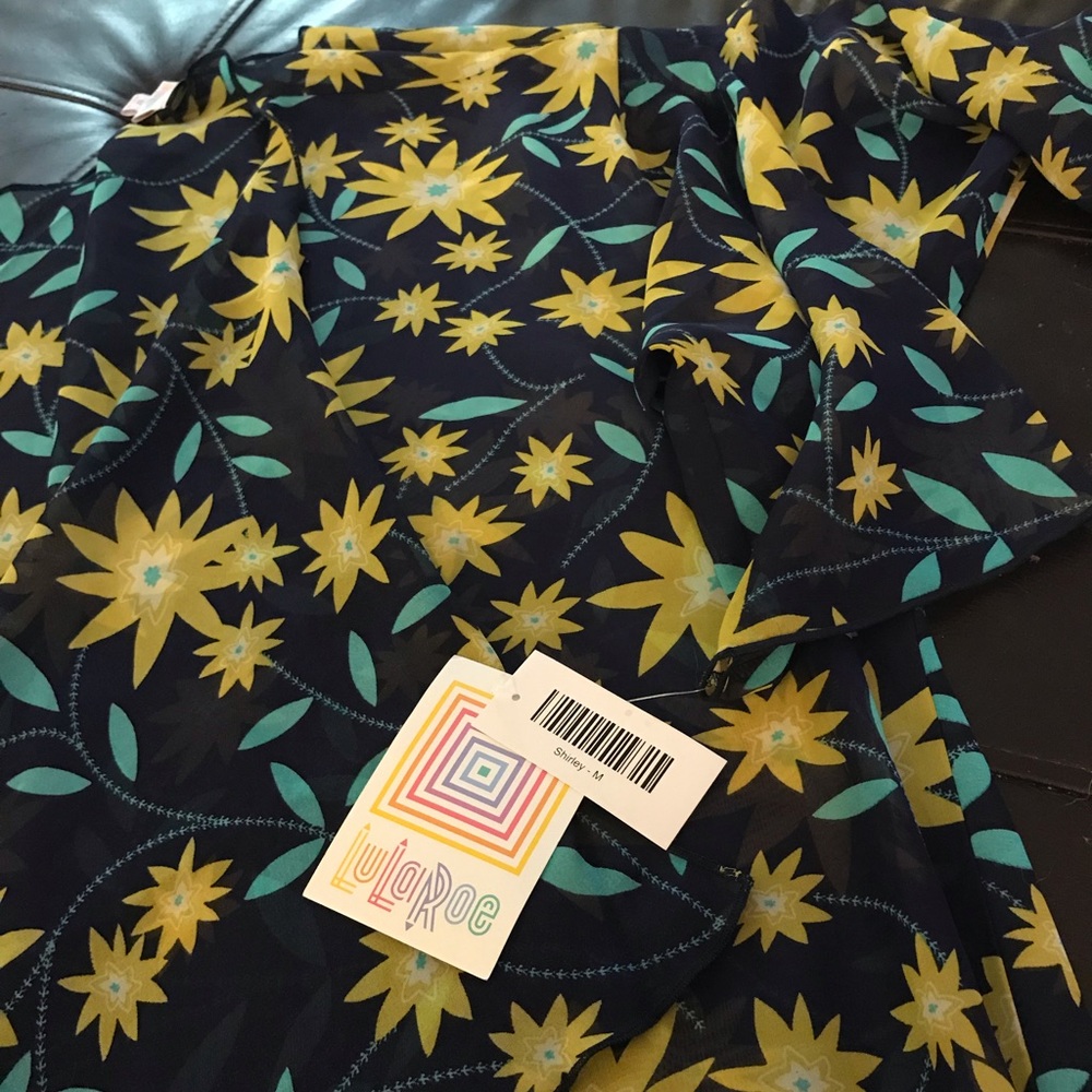 Lularoe Medium Shirley kimono